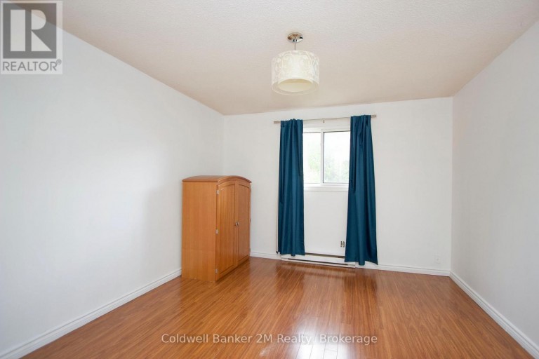 673 ATTERSLEY DRIVE, Oshawa (Pinecrest), Ontario, L1K1P9