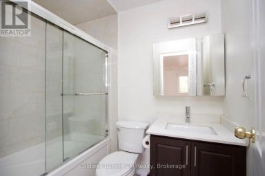 673 ATTERSLEY DRIVE Oshawa (Pinecrest) Ontario photo 16