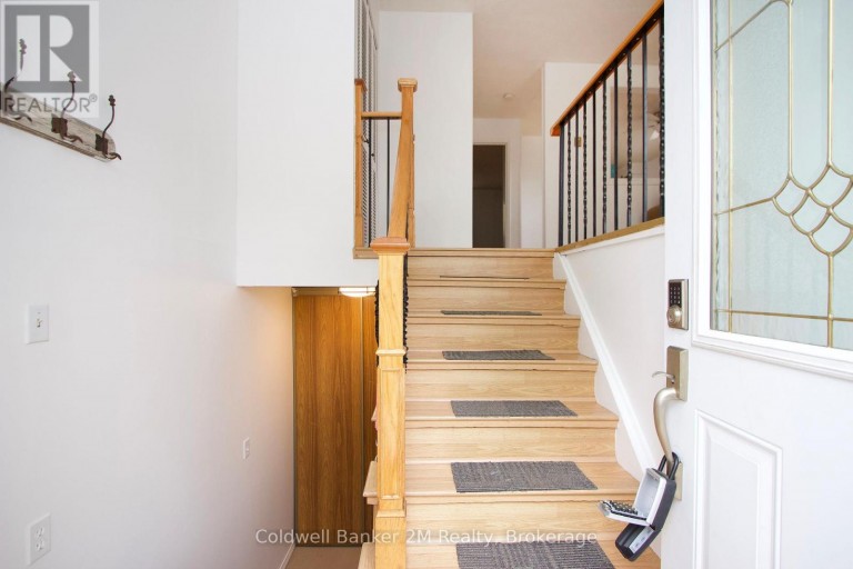 673 ATTERSLEY DRIVE, Oshawa (Pinecrest), Ontario, L1K1P9