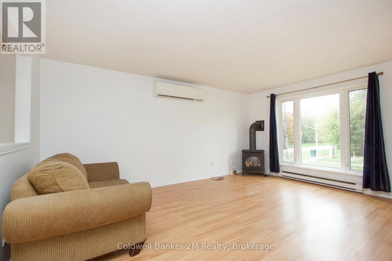 673 ATTERSLEY DRIVE, Oshawa (Pinecrest), Ontario, L1K1P9