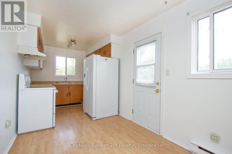 673 ATTERSLEY DRIVE, Oshawa (Pinecrest), Ontario, L1K1P9