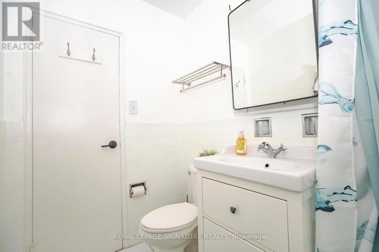 305 - 219 WILSON AVENUE, Toronto (Bedford Park-Nortown), Ontario, M5M3B2