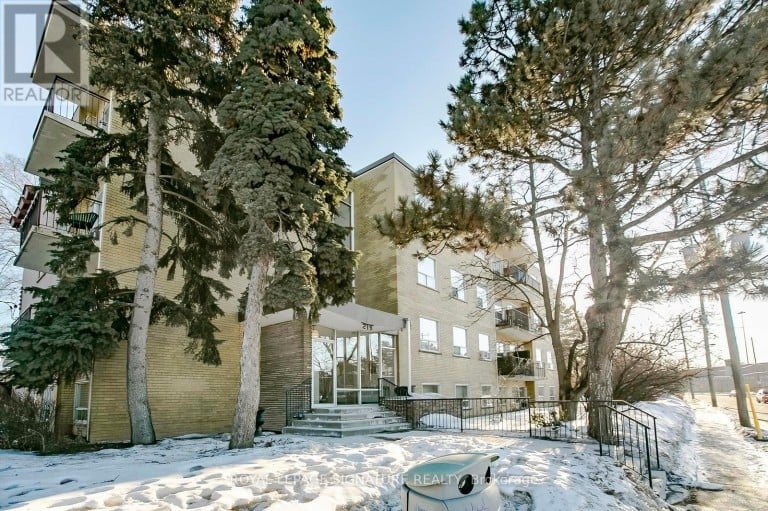 305 - 219 WILSON AVENUE, Toronto (Bedford Park-Nortown), Ontario, M5M3B2