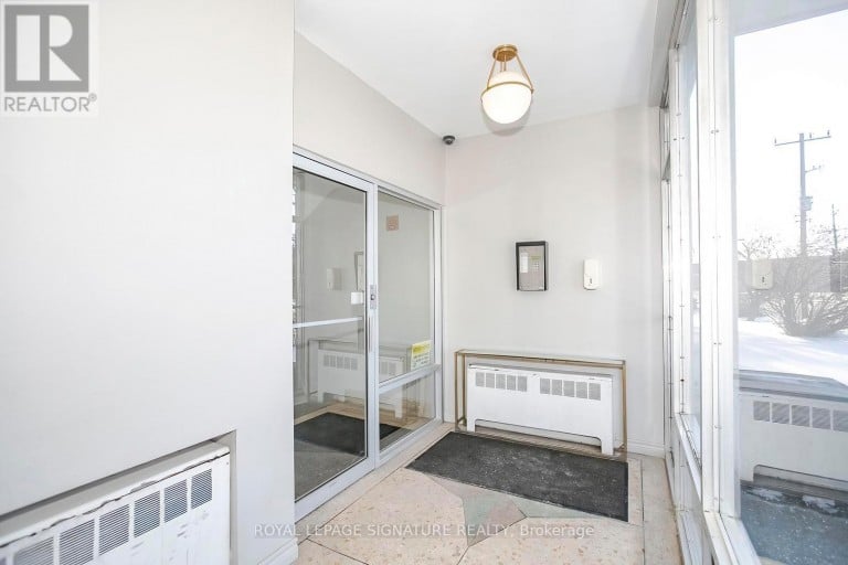 305 - 219 WILSON AVENUE, Toronto (Bedford Park-Nortown), Ontario, M5M3B2