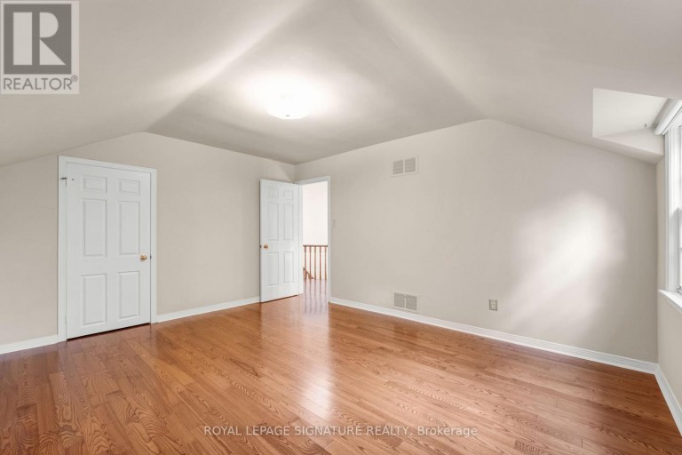 54 AMBROSE ROAD, Toronto (Bayview Village), Ontario, M2K2W9