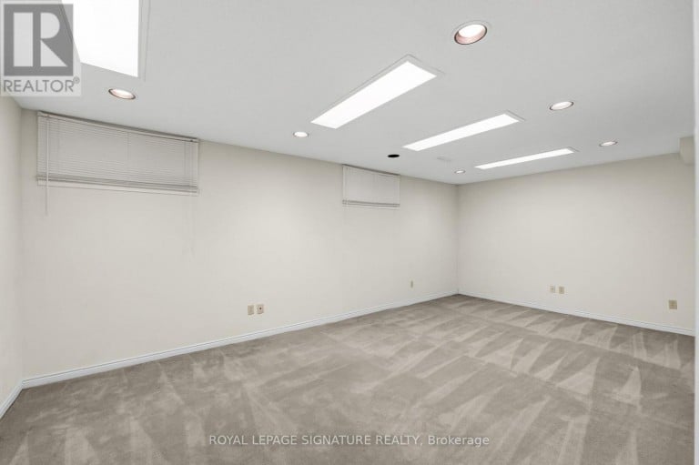 54 AMBROSE ROAD, Toronto (Bayview Village), Ontario, M2K2W9