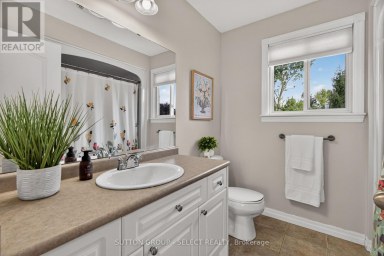 121 TANOAK DRIVE London North (North E) Ontario photo 34