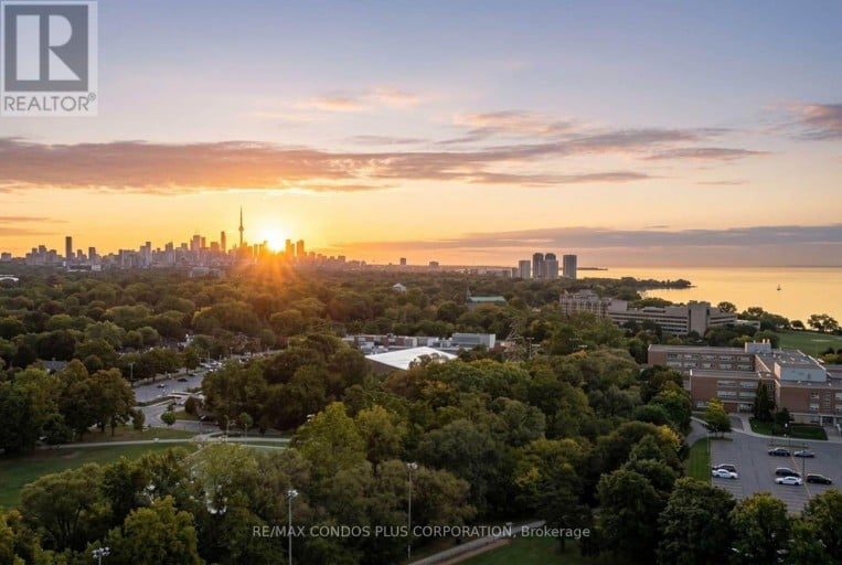2009 - 1300 ISLINGTON AVENUE, Toronto (Islington-City Centre West), Ontario, M9A5C4