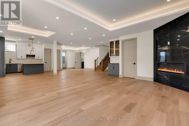2016 SEAFARE DRIVE, Oakville (BR Bronte), Ontario, L6L1P6