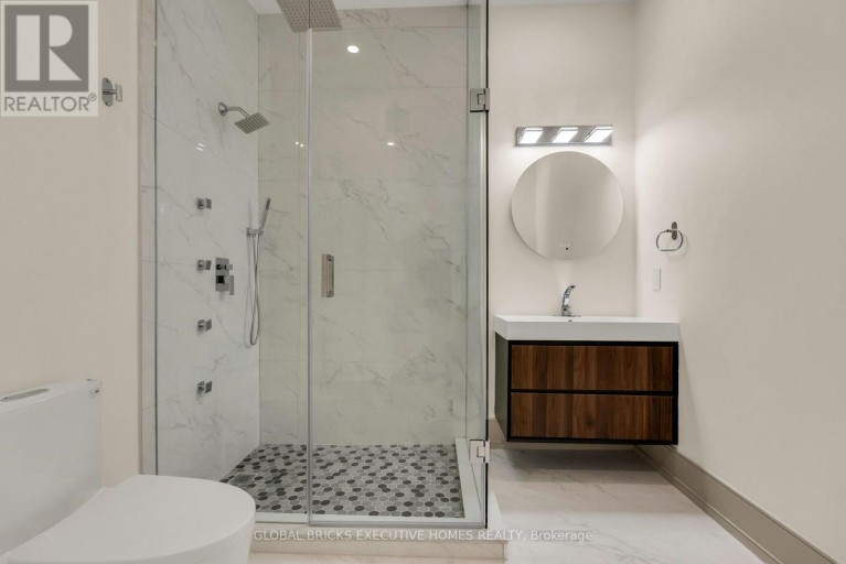 2016 SEAFARE DRIVE, Oakville (BR Bronte), Ontario, L6L1P6