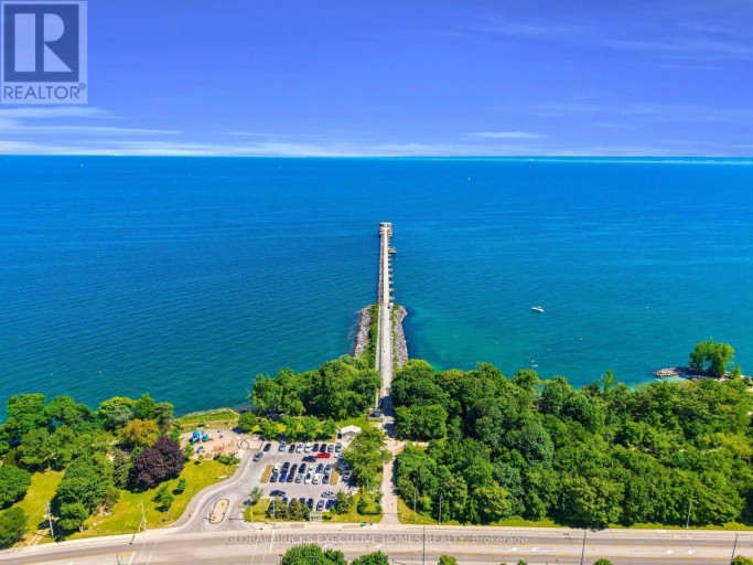 2016 SEAFARE DRIVE, Oakville (BR Bronte), Ontario, L6L1P6