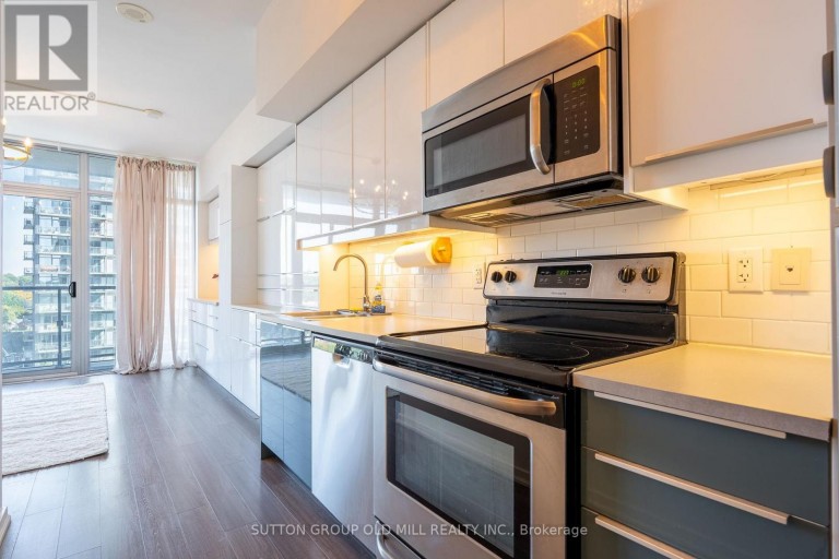 812 - 105 THE QUEENSWAY, Toronto (High Park-Swansea), Ontario, M6S5B5