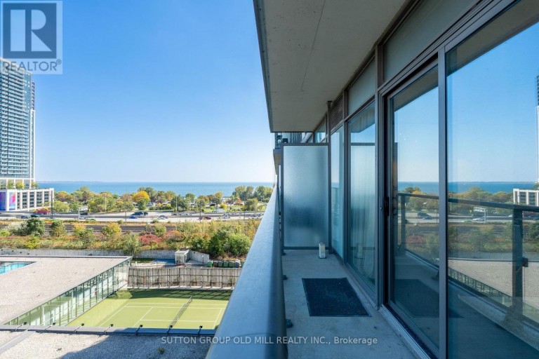 812 - 105 THE QUEENSWAY, Toronto (High Park-Swansea), Ontario, M6S5B5