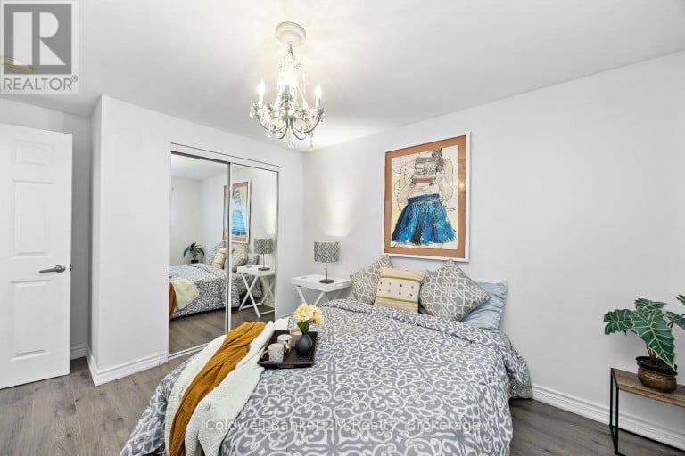 152 TAUNTON ROAD W, Oshawa (Samac), Ontario, L1G3T3