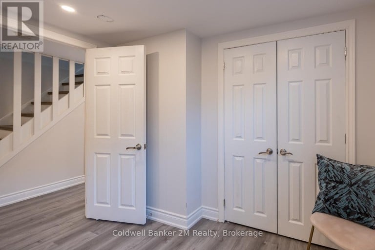 152 TAUNTON ROAD W, Oshawa (Samac), Ontario, L1G3T3