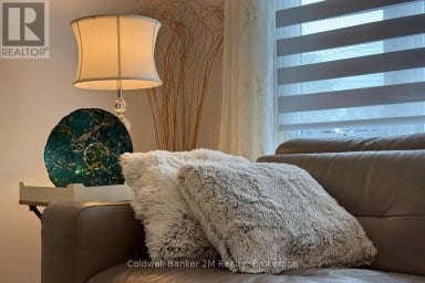 152 TAUNTON ROAD W Oshawa (Samac) Ontario photo 6
