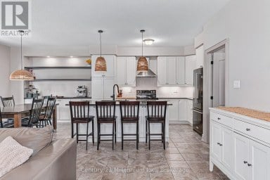 13 GILPIN CRESCENT Collingwood Ontario photo 10