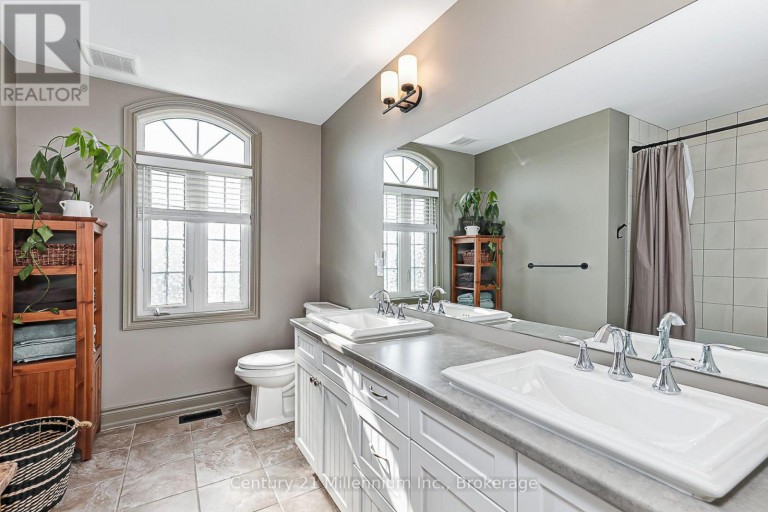 13 GILPIN CRESCENT, Collingwood, Ontario, L9Y0Z2