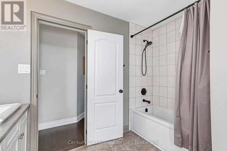 13 GILPIN CRESCENT, Collingwood, Ontario, L9Y0Z2