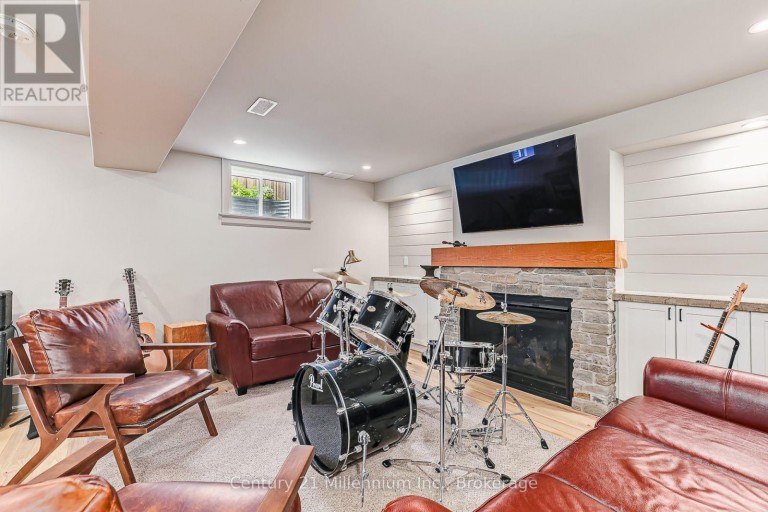 13 GILPIN CRESCENT, Collingwood, Ontario, L9Y0Z2
