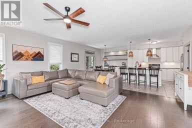 13 GILPIN CRESCENT Collingwood Ontario photo 9