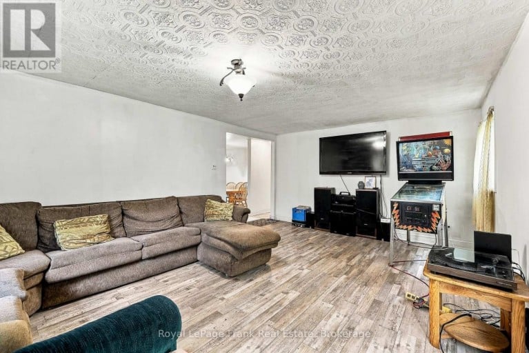120 ALDRED DRIVE, Scugog, Ontario, L9L1B4