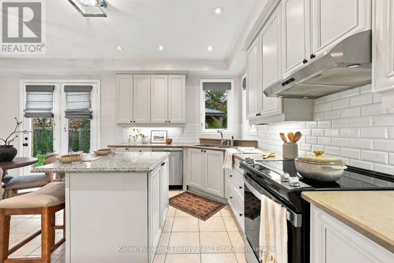 229 MONTGOMERY AVENUE, Whitby (Brooklin), Ontario, L1M0B6