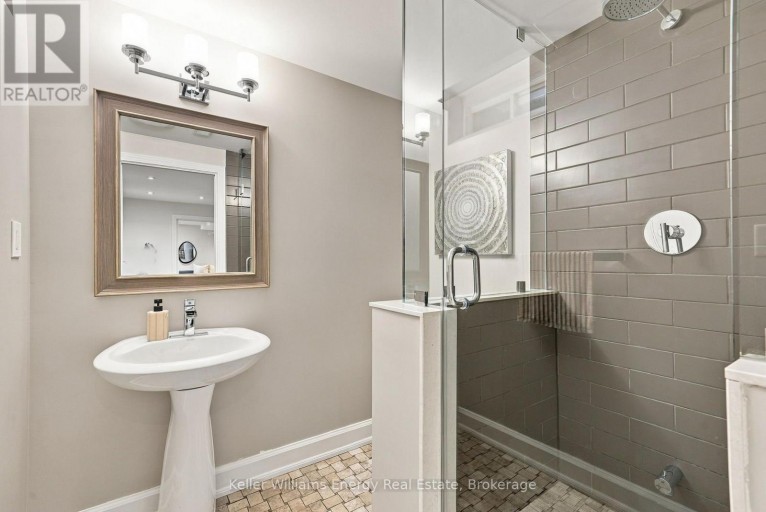 229 MONTGOMERY AVENUE, Whitby (Brooklin), Ontario, L1M0B6