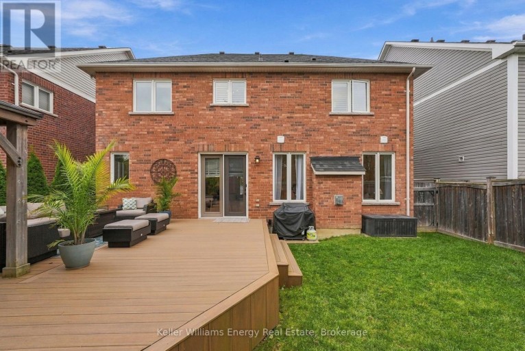 229 MONTGOMERY AVENUE, Whitby (Brooklin), Ontario, L1M0B6