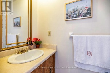 516 PALMTREE CRESCENT Oshawa (Eastdale) Ontario photo 22