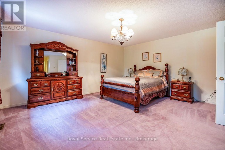 516 PALMTREE CRESCENT, Oshawa (Eastdale), Ontario, L1K2H2
