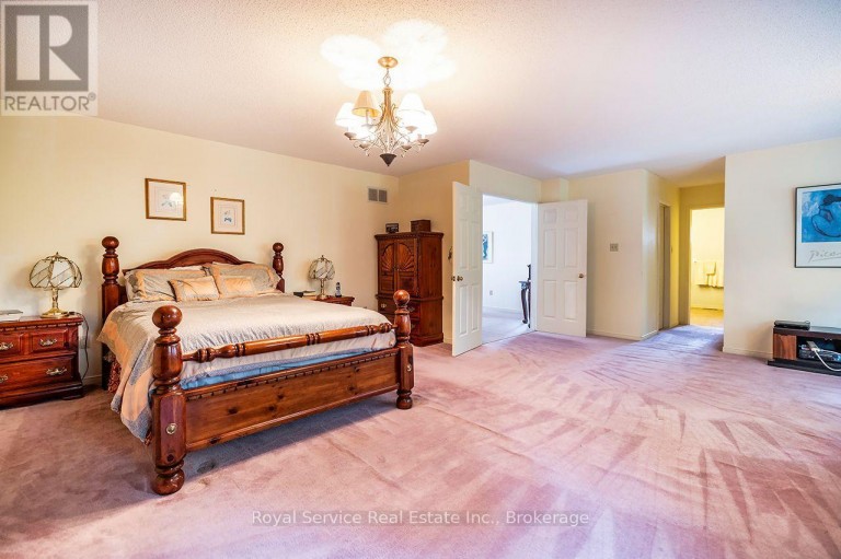 516 PALMTREE CRESCENT, Oshawa (Eastdale), Ontario, L1K2H2