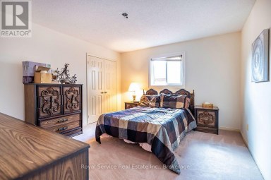 516 PALMTREE CRESCENT Oshawa (Eastdale) Ontario photo 35