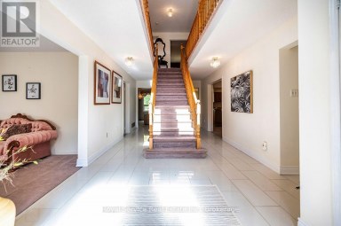 516 PALMTREE CRESCENT Oshawa (Eastdale) Ontario photo 4