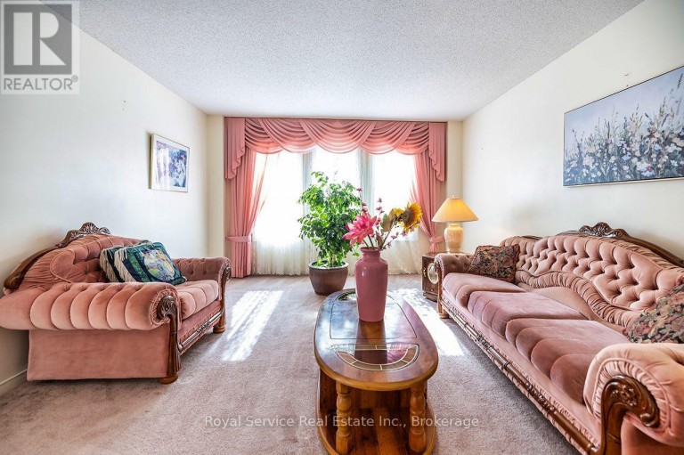 516 PALMTREE CRESCENT, Oshawa (Eastdale), Ontario, L1K2H2