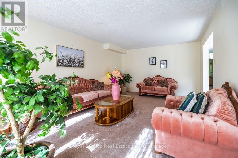 516 PALMTREE CRESCENT, Oshawa (Eastdale), Ontario, L1K2H2