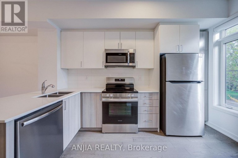 80B TISDALE AVENUE, Toronto (Victoria Village), Ontario, M4A1C5