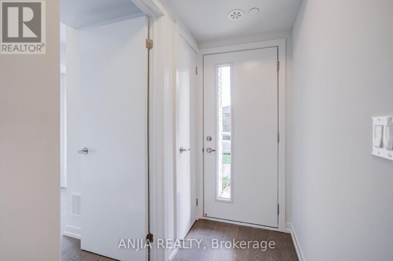 80B TISDALE AVENUE, Toronto (Victoria Village), Ontario, M4A1C5