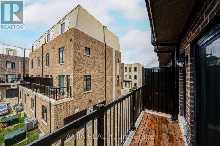 80B TISDALE AVENUE, Toronto (Victoria Village), Ontario, M4A1C5
