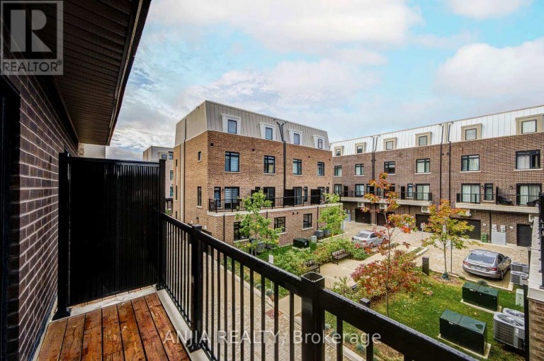 80B TISDALE AVENUE, Toronto (Victoria Village), Ontario, M4A1C5