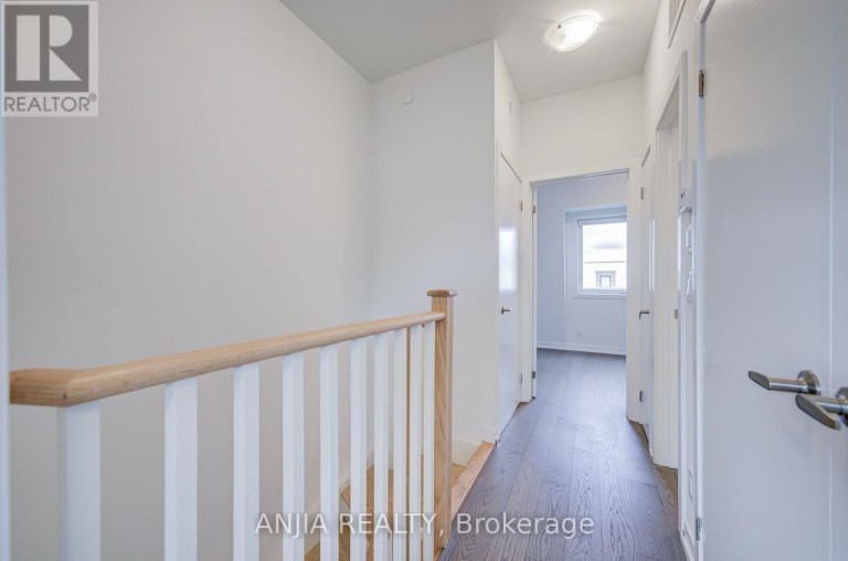 80B TISDALE AVENUE, Toronto (Victoria Village), Ontario, M4A1C5