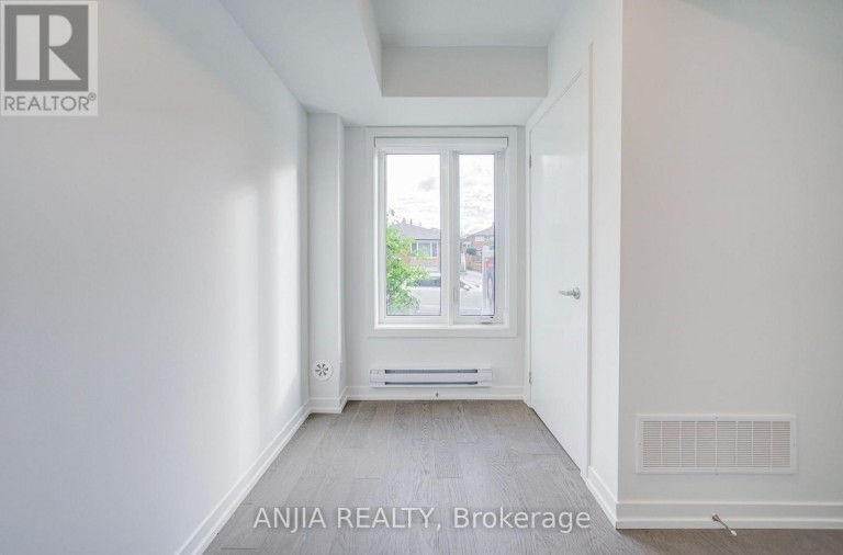 80B TISDALE AVENUE, Toronto (Victoria Village), Ontario, M4A1C5