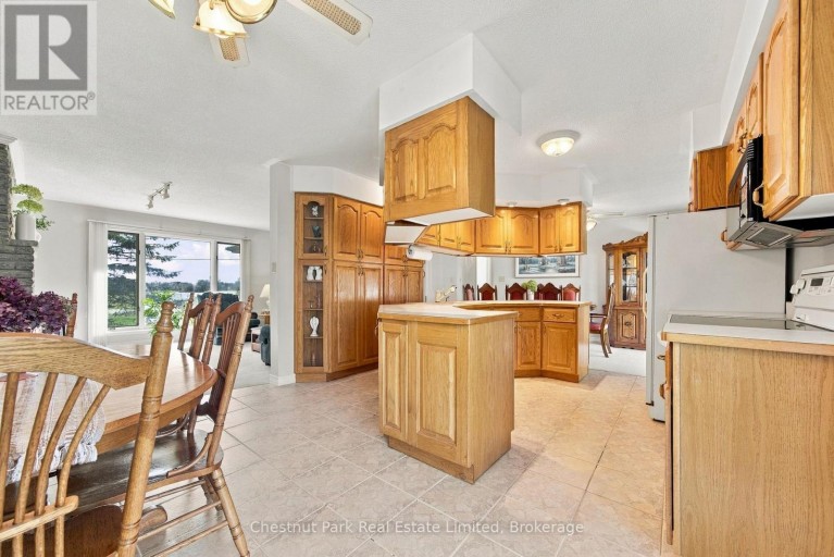 2643 COUNTY RD 13, Prince Edward County (South Marysburg Ward), Ontario, K0K2T0