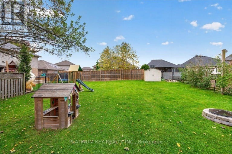 11 ALLISON COURT, Strathroy-Caradoc (NE), Ontario, N7G4C2