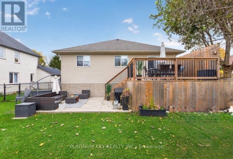 11 ALLISON COURT, Strathroy-Caradoc (NE), Ontario, N7G4C2