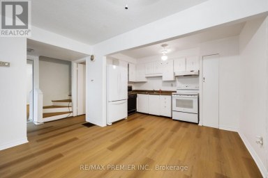 82 - 248 JOHN GARLAND BOULEVARD Toronto (West Humber-Clairville) Ontario photo 10