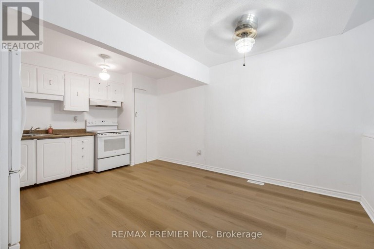 82 - 248 JOHN GARLAND BOULEVARD, Toronto (West Humber-Clairville), Ontario, M9V1N8