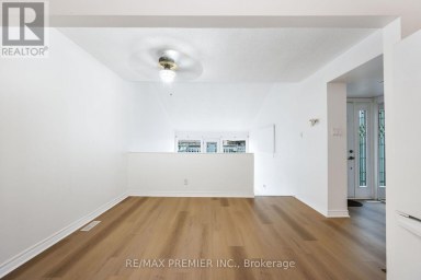 82 - 248 JOHN GARLAND BOULEVARD Toronto (West Humber-Clairville) Ontario photo 15