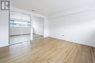 82 - 248 JOHN GARLAND BOULEVARD Toronto (West Humber-Clairville) Ontario photo 17