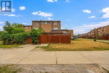 82 - 248 JOHN GARLAND BOULEVARD Toronto (West Humber-Clairville) Ontario photo 29